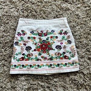Emory Park White Mini Skirt with Colorful Embroidery